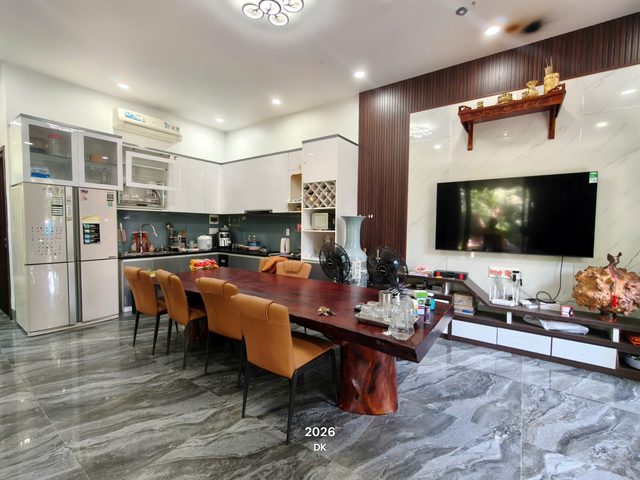 Comfortable three bedroom house with garden in Nha Trang №1843